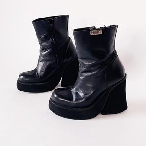 Destroy | Vintage Platform Boots